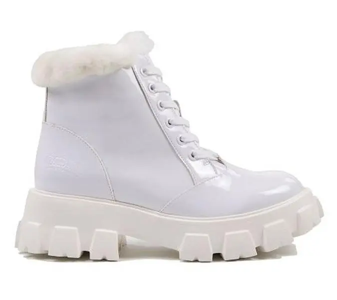 Cloud Nine Sheepskin Sadie Boot