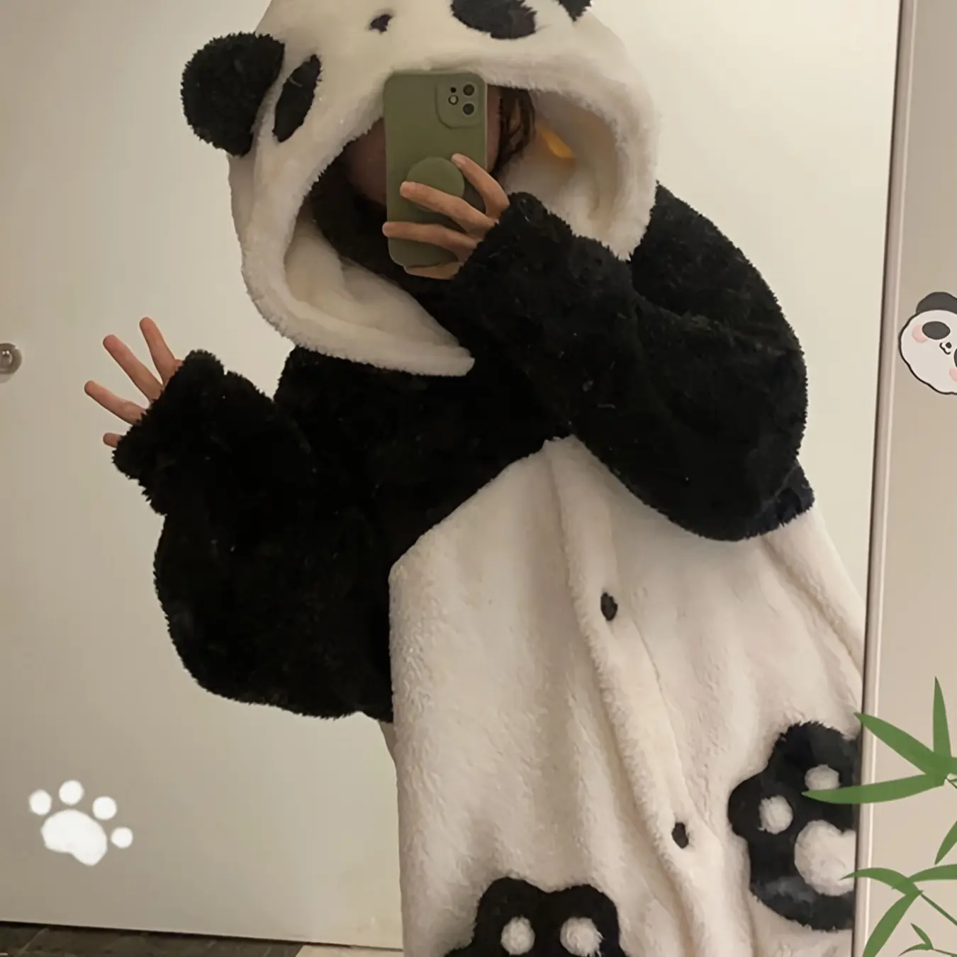 Women's Cute Cartoon Panda Pajamas Set, Long Thick Flannel Sleepwear, Cozy Home Wear for Fall & Winter, Perfect Holiday Gift
