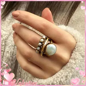Vintage Ring with Multi-layered Inlay, Symbolizing History and Elegance. Suitable for Daily Wear and as a Party Accessory for Both Men and Women