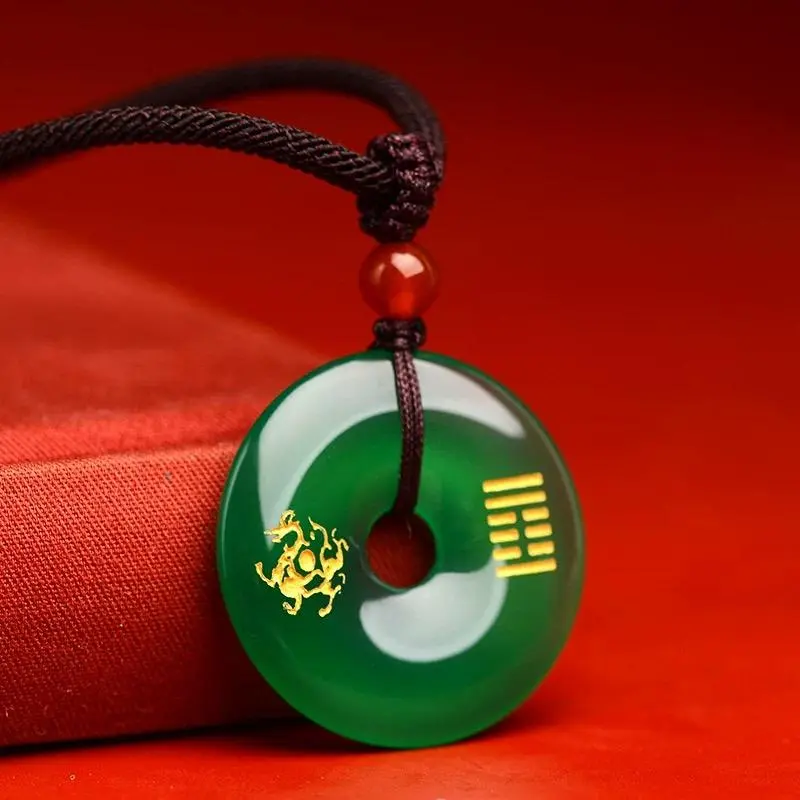 Green Agate Lucky Necklace & Chinese Feng Shui Pendant Design Grade A Jade