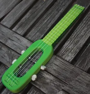 Travel ukulele BG-23  Bambu Green - Take your music anywhere. Calibrated and tuned with accurate sound.