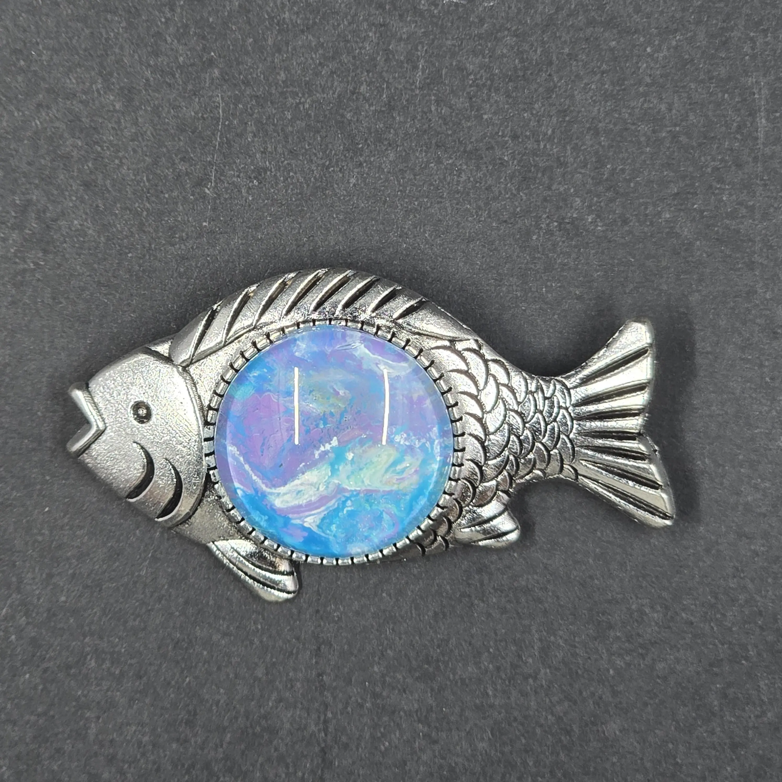 Silver Fish Brooch Pin, 1.5" Hand-Painted Cabochon Design, Whimsical Fashion Accessory for Women's Jackets and Bags, Decor Pins, Exquisite Brooch