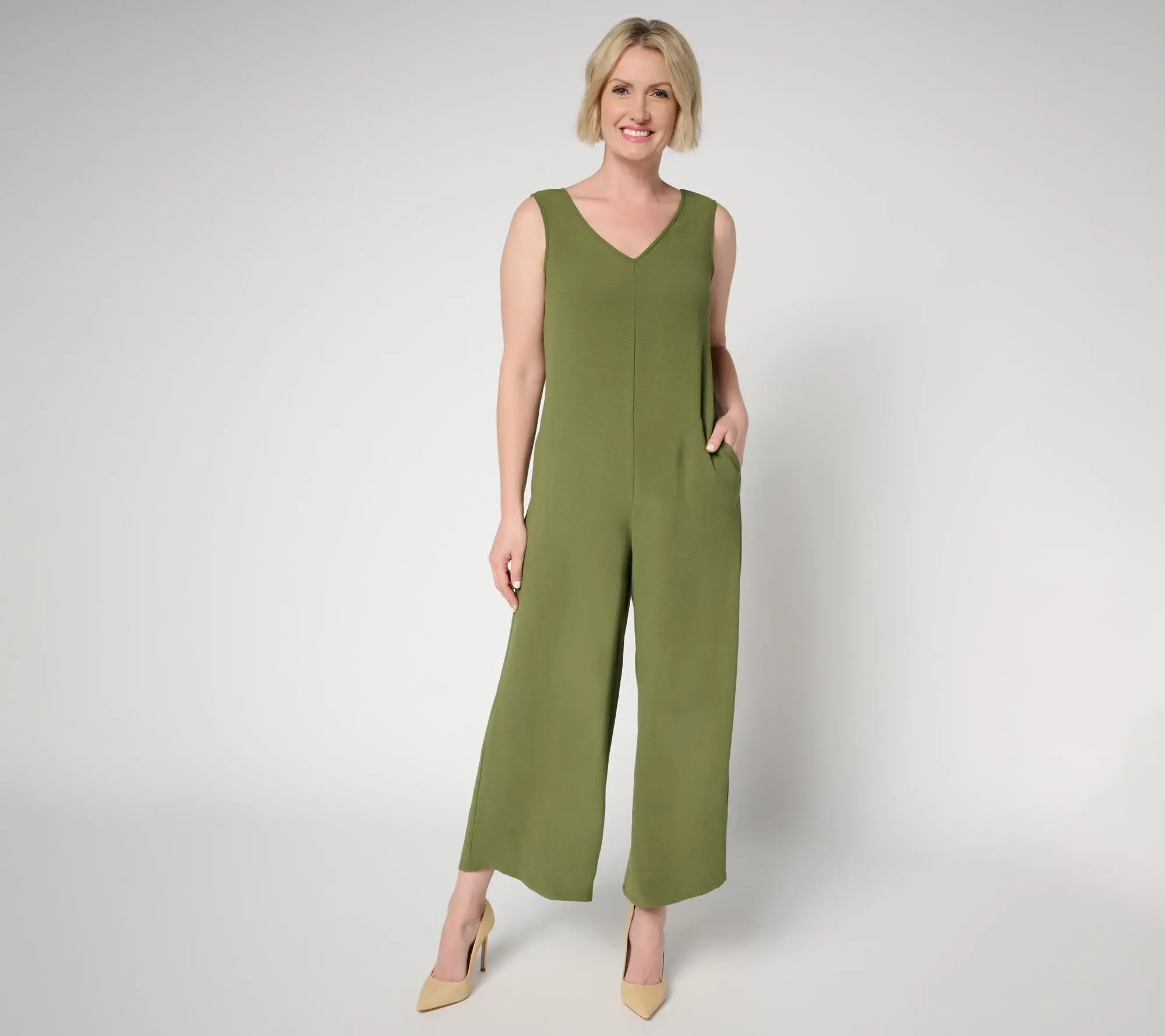 Attitudes by Renee Petite Textured Woven Sleeveless Jumpsuit