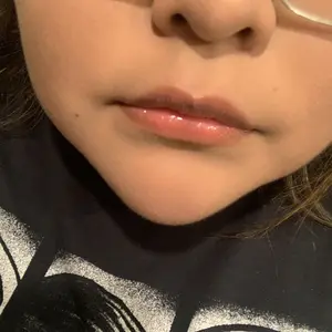 Product Review of e.l.f. Glow Reviver Lip Oil, Nourishing Lip Oil High-Gloss Finish 7.6mL from T**a **