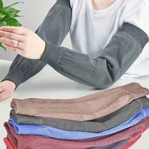 1 pair of extended sun protection sleeves, Casual, breathable and comfortable. The sleeves are suitable for work and household use, anti fouling and dirty elastic knitting