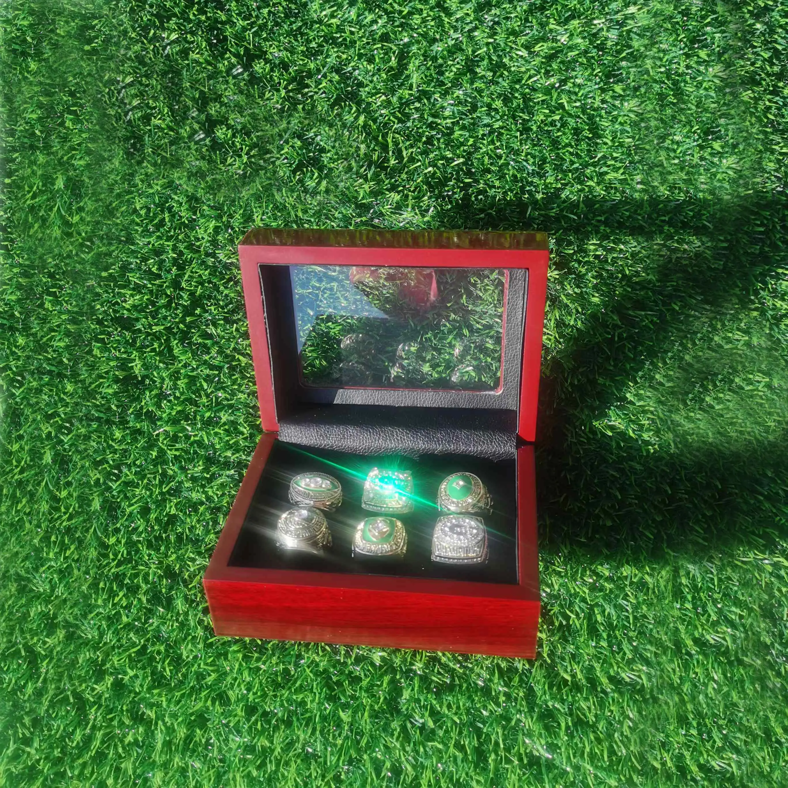 NATIONAL FOOTBALL CHAMPIONSHIP RING 1961 1965 1966 1967 1996 2010 GREEN BAY ，SIX CHAMPIONSHIP RINGS WITH WOOD BOX GIFT FOR CHRISTMAS AND BIRTHDAY