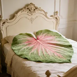 Simulated Leaf Design Flannel Blanket, Tropical Leaf Pattern, Home Decor, Office, Study, Sofa Cover, All Seasons, Soft Throw Blanket