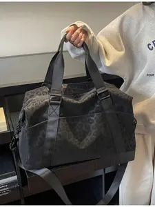 New Fashion Travel Bag Quilted Travel Bags Solid Color Minimalist Unique Design Short Trip Fitness Large Capacity Multi-functional Exquisite Luggage Bag Travel Storage Bag Unisex Vacation Must-have, Travel Duffle Bag