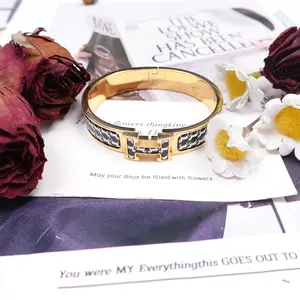 Pre-owned Hermes Golden Metal Bracelet T10370260