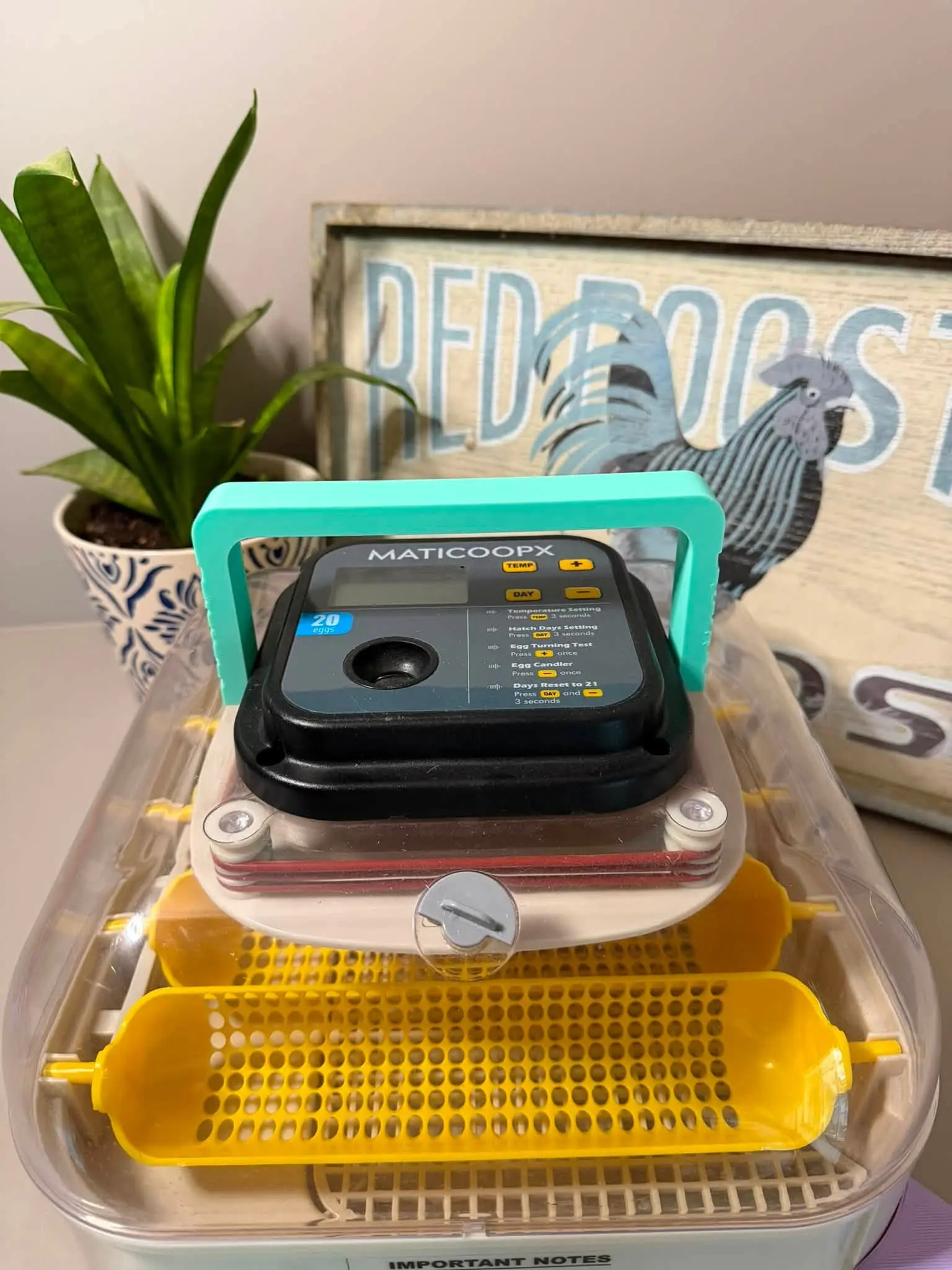 Maticoopx 20 & 30 Incubator Handle | 3D-Printed Incubator Handle