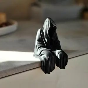 Grim Reaper Figurine, Creative Dark Style Desktop Decoration, Desktop Art Ornament, Unique Stress Relief Ornament, Desk Accessory for Home Office