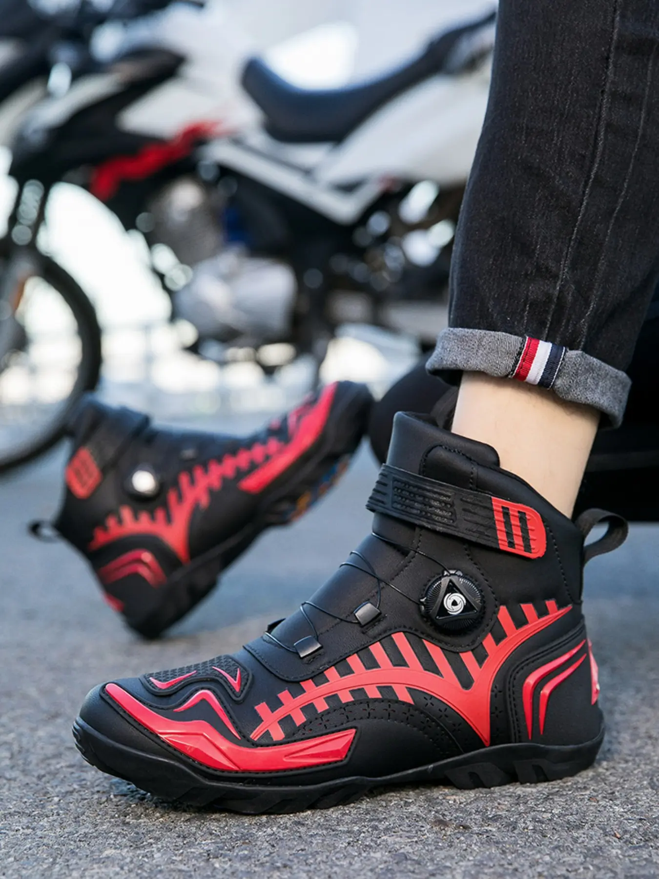 Men's Motorcycle Riding Boots, Anti-Slip Durable Comfortable Racing Shoes, Water Resistant Footwear, Waterproof Safety Design, Ideal for Motorbike Enthusiasts