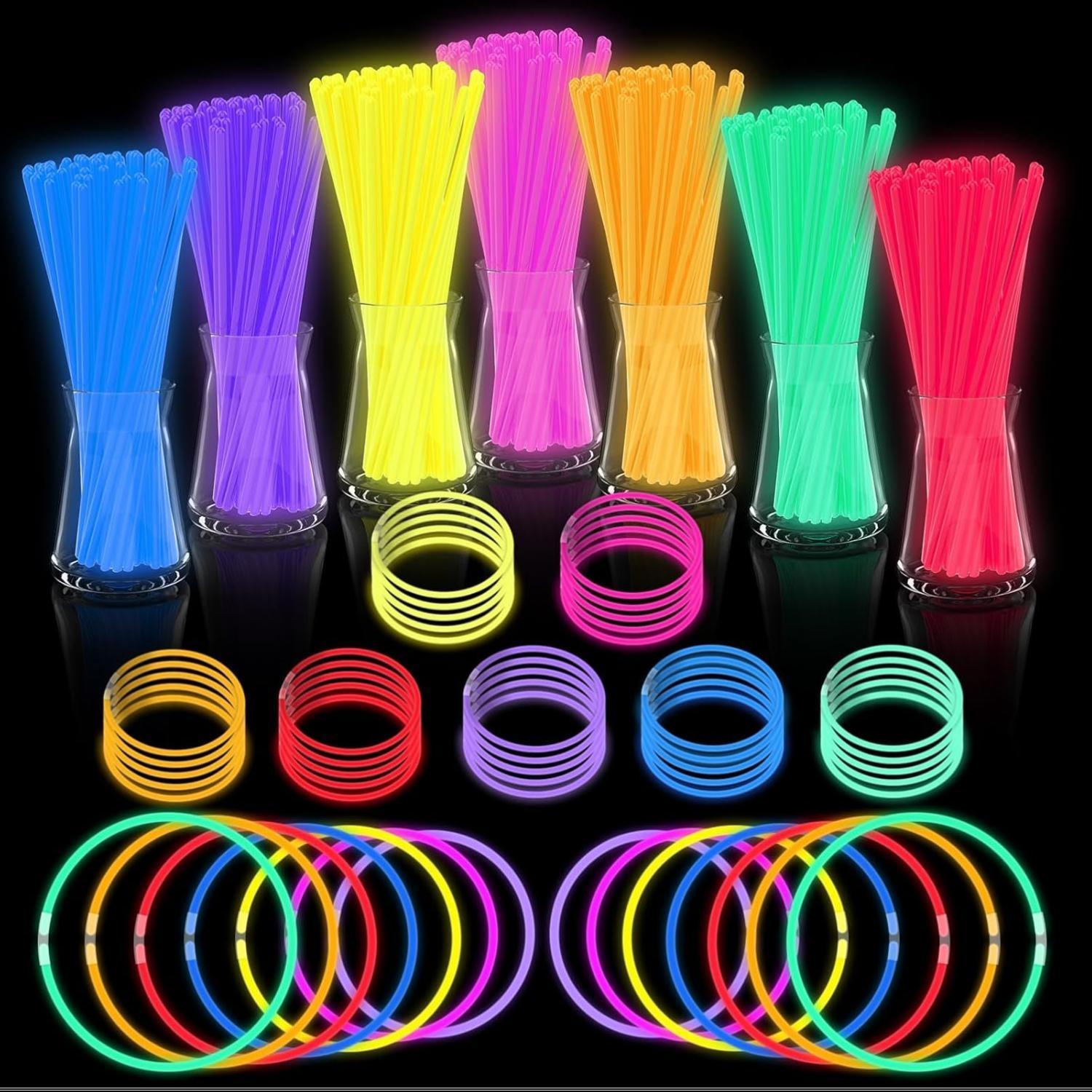 Glow Sticks Bulk Party Pack- Ultra Bright 50pk Glow in the Dark Party Favors, Glow Decorations, Neon Party Glow Necklaces and Glow Bracelets with Connectors Glow Sticks Bulk Party Pack- Ultra Bright 50pk Glow in the Dark Party Favors, Glow Decorations, Neon Party Glow Necklaces and Glow Bracelets with Connectors