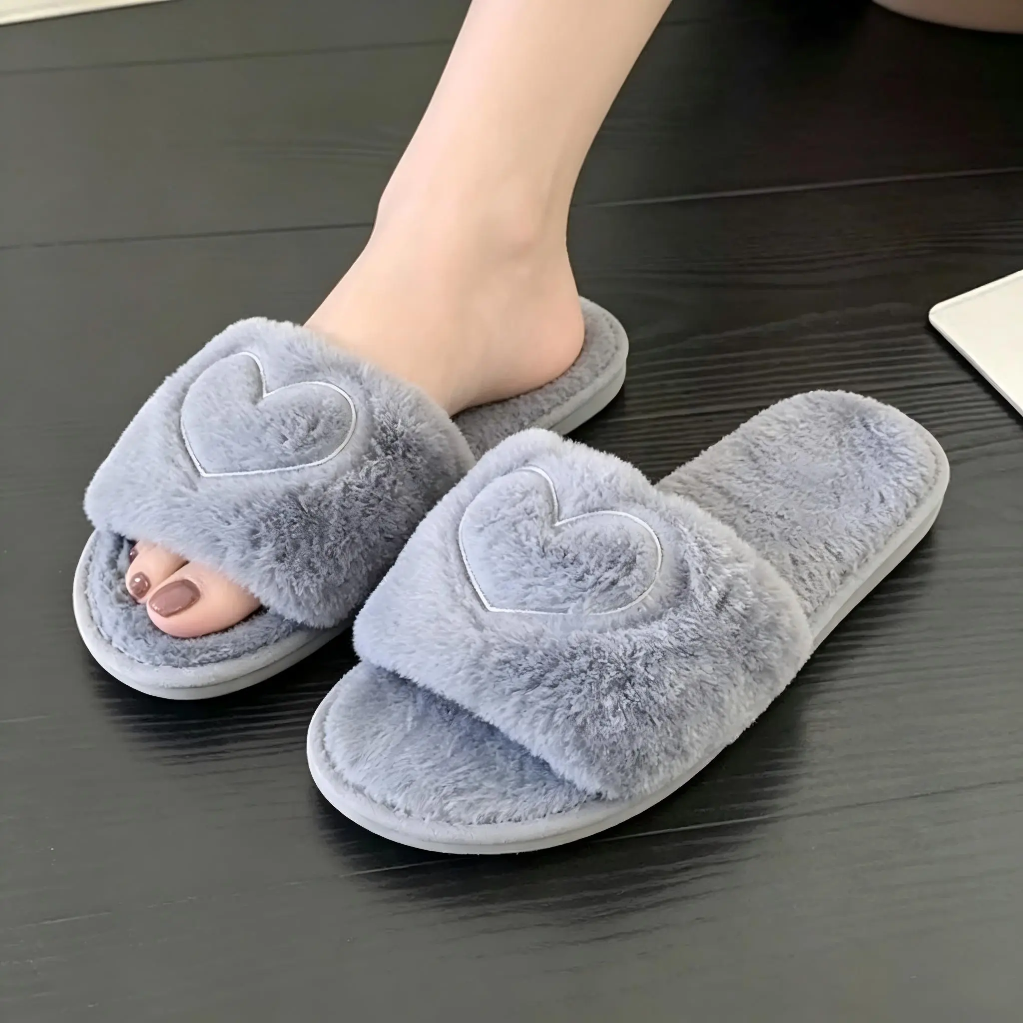 Women's Heart Embroidered Fuzzy Flat Slipper, Fuzzy Open Toe Footwear with a Wide Band, Soft Plush Lining, and EVA Flat Sole, Fuzzy Plush, Stylish, All Seasons