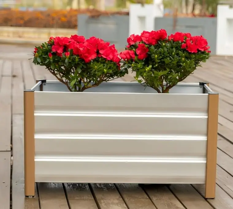 Garvee Aluminum Planter Box 24"x16"x18", Modern Raised Garden Bed with Rounded Corners & Anti-Cut Edging, Deep Design with Drainage Holes for Outdoor Patio & Balcony, White