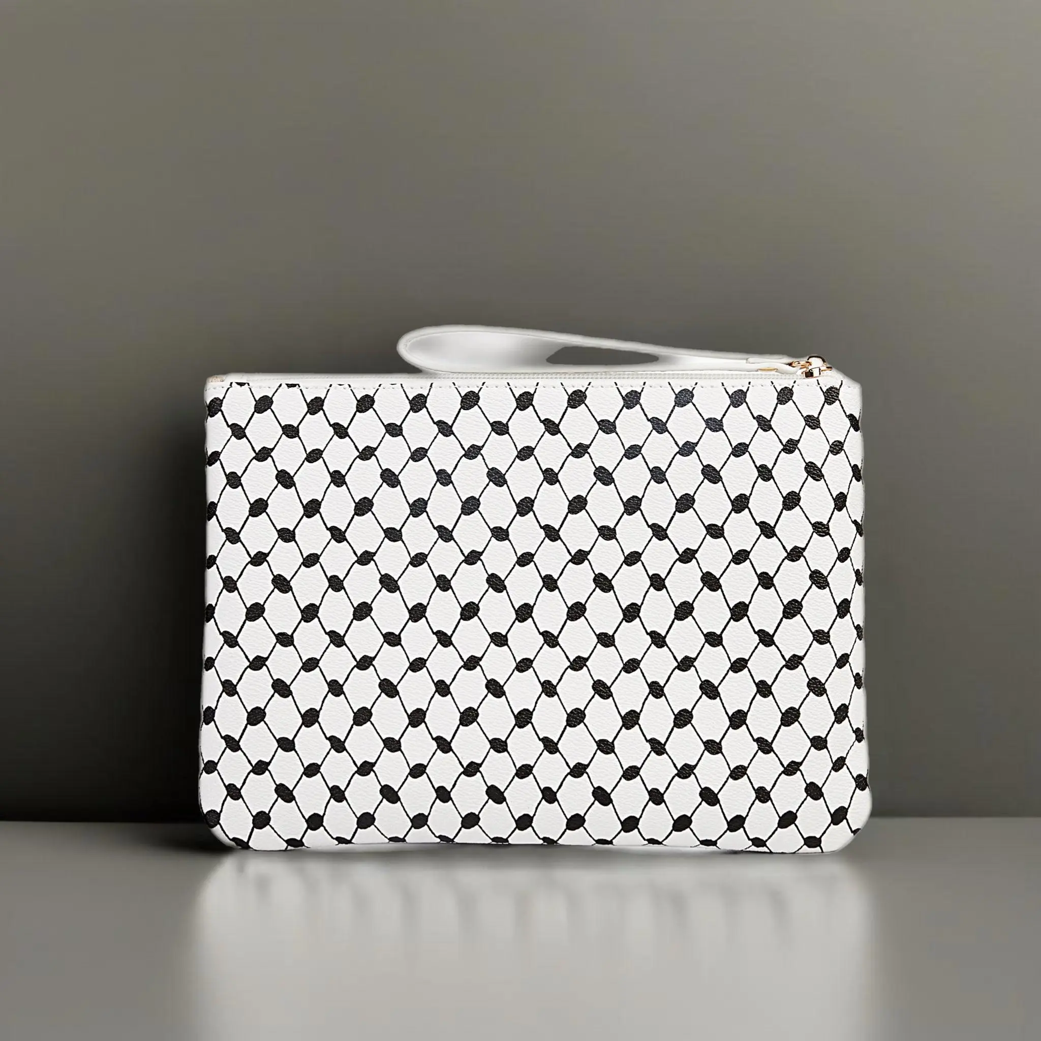 Keffiyeh-Inspired PU Leather Clutch Bag