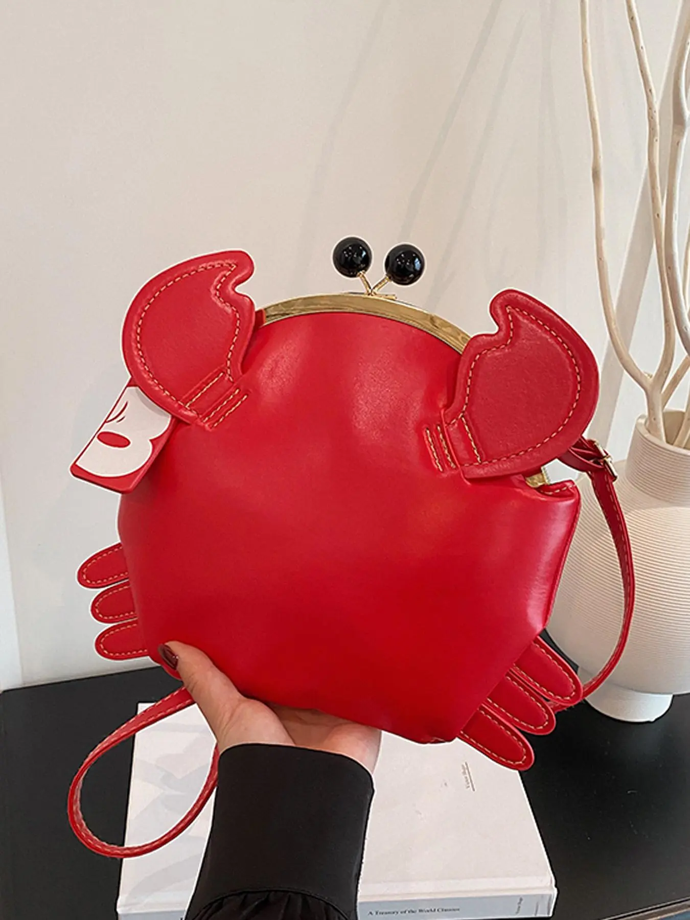 Women's Cute Crab Design Novelty Crossbody Bag, Fashionable PU Leather Shoulder Bag for Daily Used, Casual Trendy Versatile High-quality Daily Commuting Bag, Crossbody Shoulder Purses, Handbag Shoulder Bag, Casual Crossbody Bags