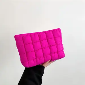 Solid Color Quilted Makeup Bag,1 Count Casual Fashion Cosmetics Pouch, Versatile Bag for Daily Use & Travel, Zipper Closure