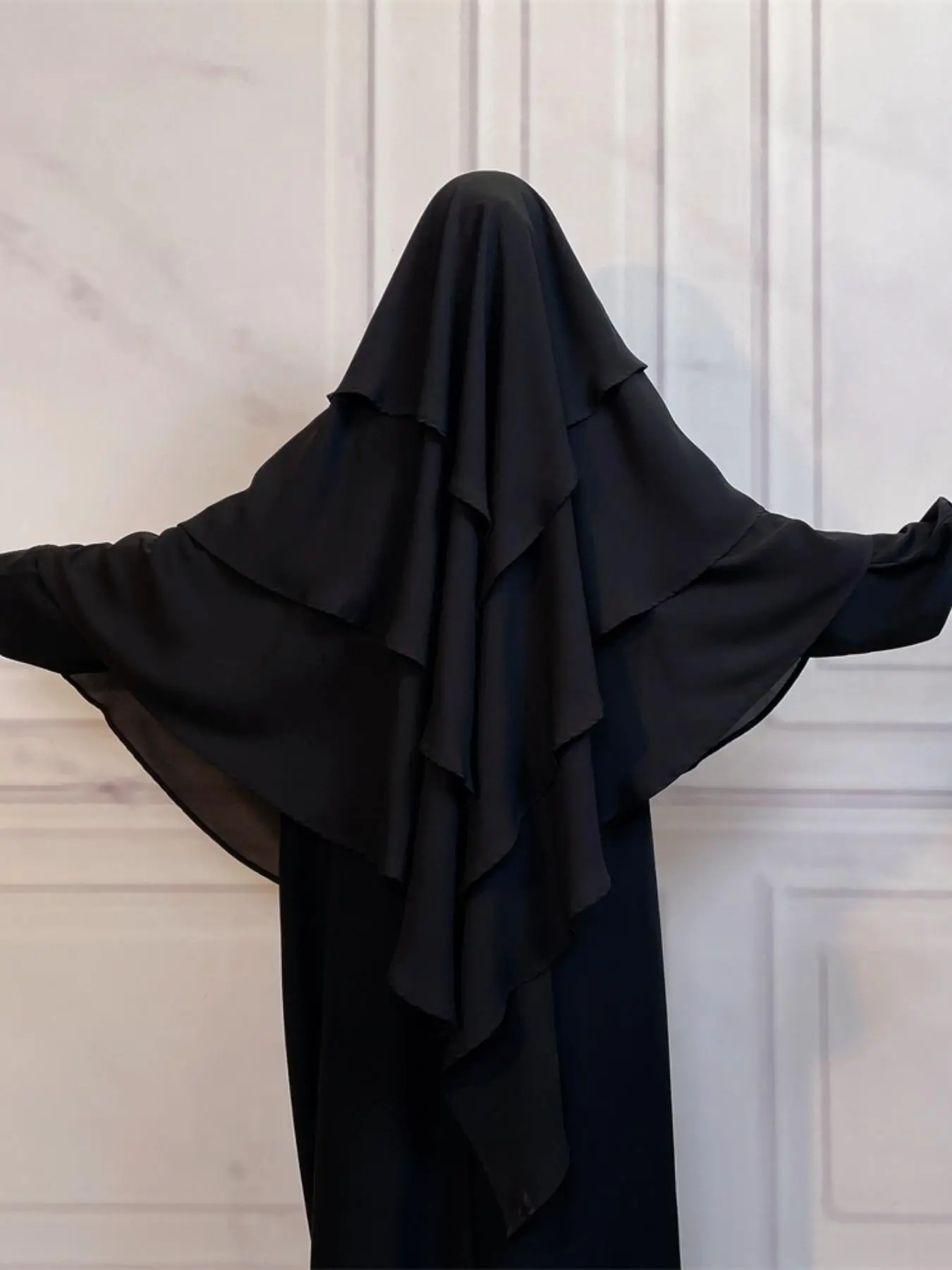 Women's Solid Ruffle Trim Tiered Layer Chiffon Hijab, Modest Fashionable Instant Hijab for Daily Wear, Women's Islamic Clothing for Summer