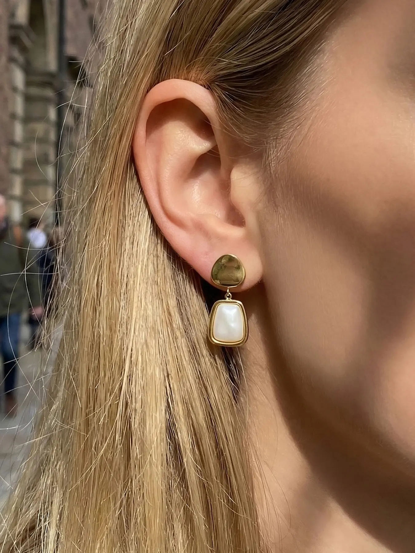 French Minimalist Pearl Earrings, Irregular Geometric Dangle, Unique Design, European and American Style, Daily Commute Jewelry
