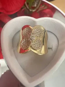 Bello diseno de anillo de oro 10k de flor con zirconia de mujer