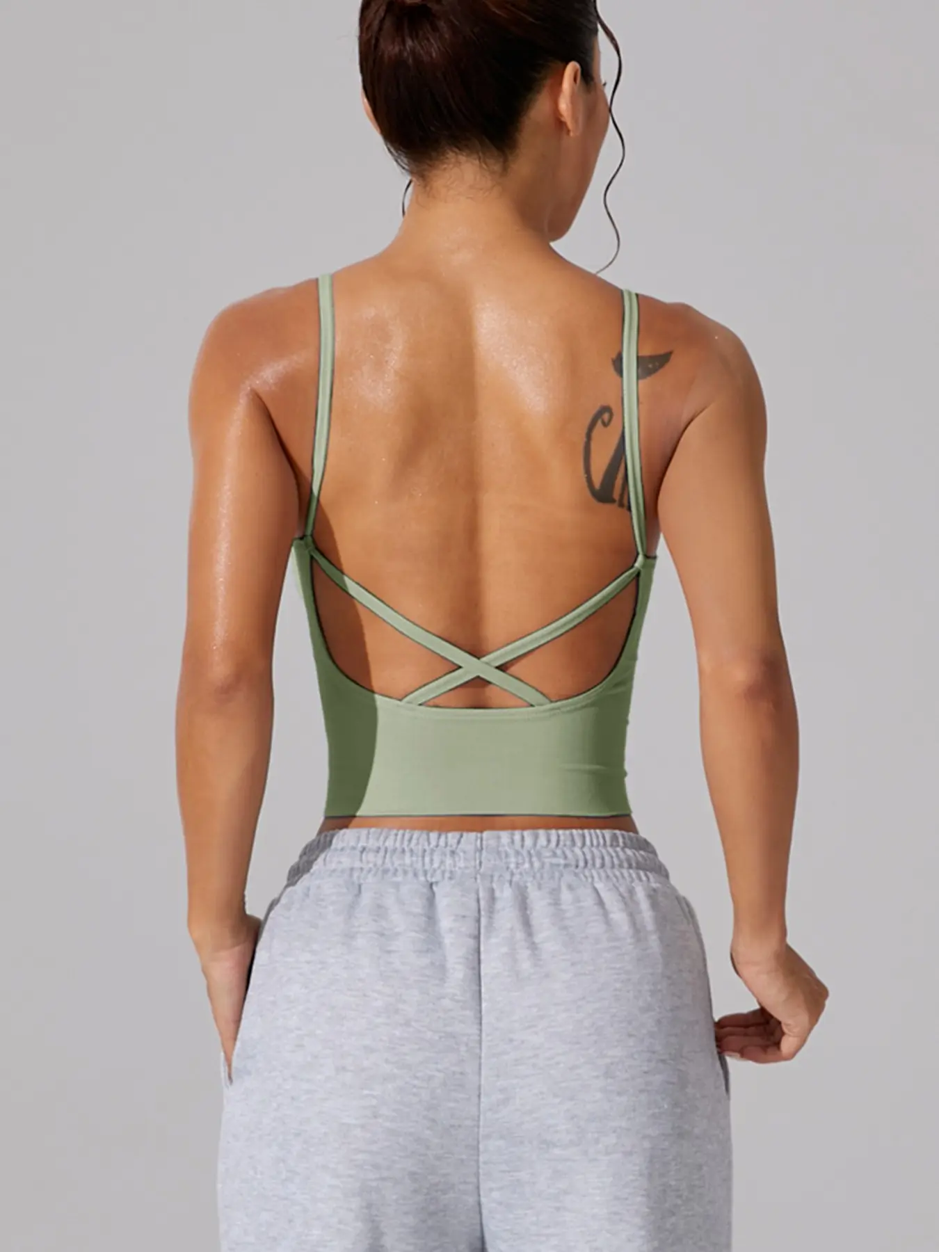 Women's Sporty Seamless High Elasticity Cross Back Tank Top, Low Support Activewear, Ideal for Gym, Yoga and Training, Fitness Top, Yoga Workout Vest