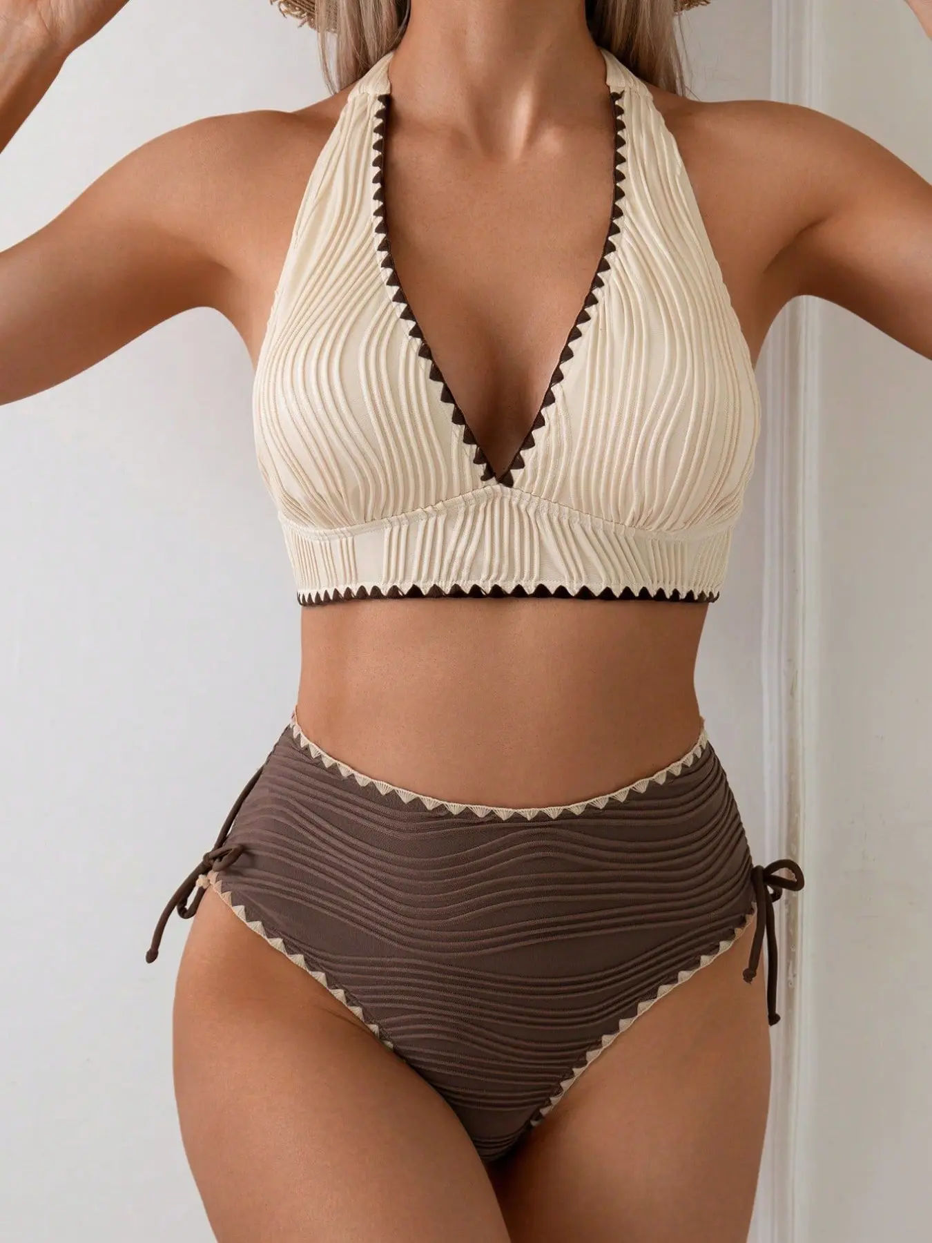 Women's Colorblock Bikini Set, Strapless Triangle Top and High Waist Bottoms, All-Over Print Swimsuit, Beachwear, Fitted Style, Swimsuits Set, Swimwear Sets
