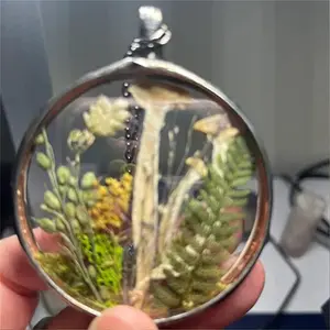 Exaggerated 10x Magnifying Glass Pendant Necklace Personality Loupe Charm