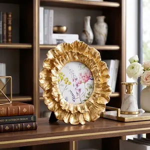 European Vintage Peony Design Round Photo Frame, Resin Material Hand-Painted Home Decor, Home Decor Accessory, Wall-Mountable Dual-Use Retro Frame