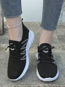 2026 New Flyknit Women's Shoes, Breathable Lightweight Soft Sole Sports Shoes, Casual Commuter Sneakers, Breathable Walking Sneakers, Soft Soled Shoes, Multiple Colors Available