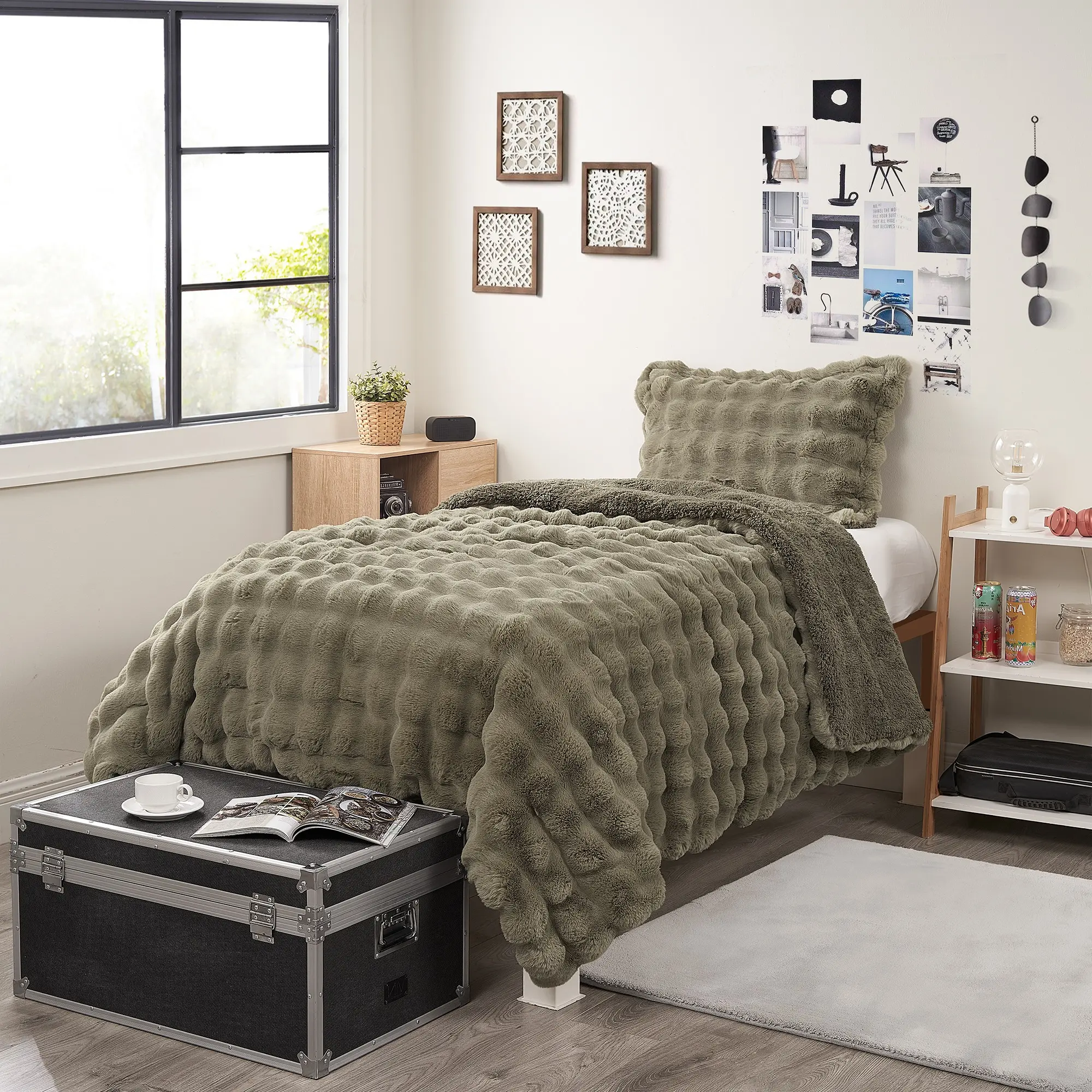 Snowball Chunky Bunny - Coma Inducer Twin XL Comforter Set