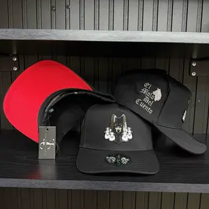 Exclusive Caps El Malo del cuento color plate SnapBack Hat-