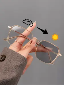 Square Photochromic Classic Style Women's Sunglasses, Chameleon Sunglass Change Color, Perfect for Beach Vacation, Daily Commute, Stylish and Functional Eyewear