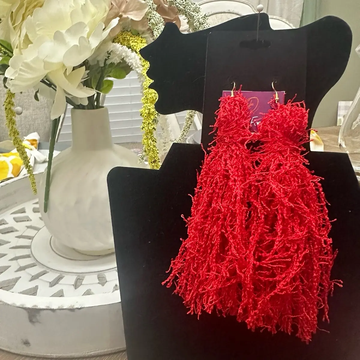 red shaggy tassel earrings! red shaggy tassel earrings!