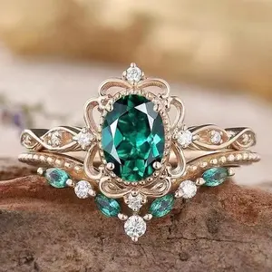 Stunning Emerald Zircon Ring Couple Band Rose Gold Plated Alloy Engagement Ring Stylish Green Zircon Stone Ring for Women and Men Unique Matching Wedding Bands
