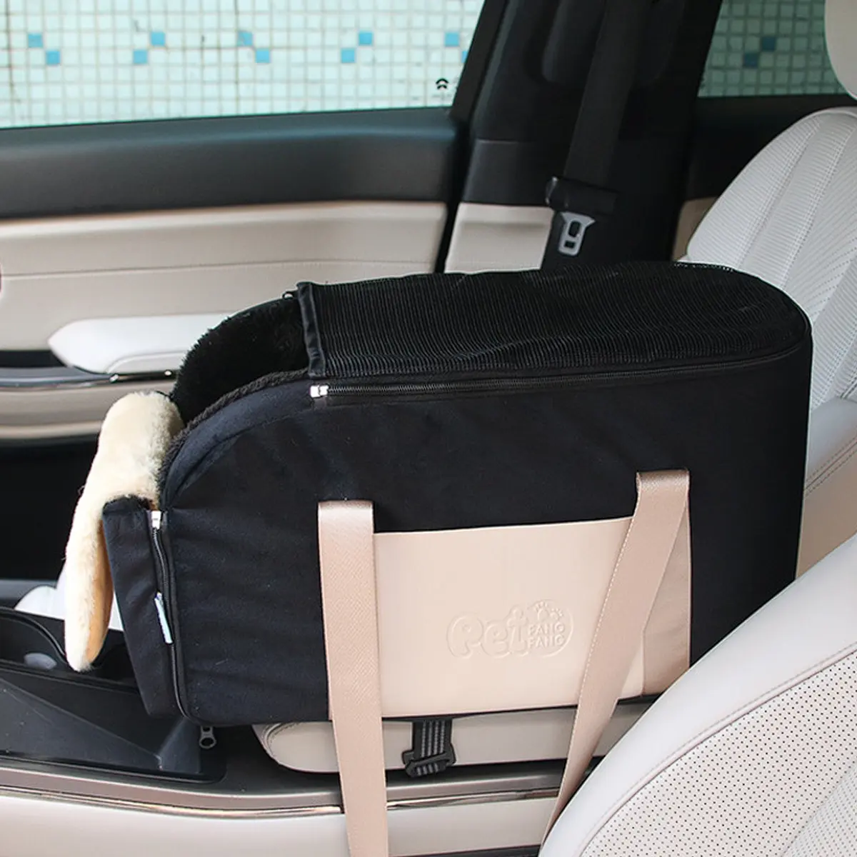 Pet car cat kennel car central control package cat nest car cushion seat pet out handbag suitable for small and medium-sized pets.