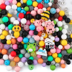 3D Silicone Beads & Acrylic Beads Mix, 45pcs/set Cute Cartoon Animal Design Beads Accessories for Bracelet & Necklace & Keychain Making