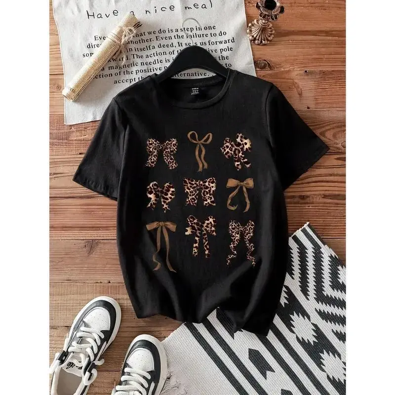 EZwear Leopard Bow Decor Casual Minimalist Print Round Neck Short Sleeve Fitted Plus Size Women T-Shirt, Suitable For Summer