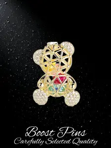 Gold Tone Hollow Bear Brooch for Women, Multicolor Crystal Rhinestone Teddy Bear Lapel Pin, Alloy Sparkling Animal Brooch, Fashion Jewelry for Coat Scarf, Birthday Gift for Her