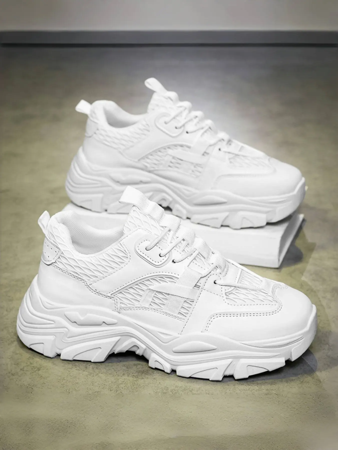 Men's Breathable Mesh Sneakers, Casual Sporty Shoes with Thick Sole, Dad Style High-Top Trainers for All Seasons, Lace up Thick Soled Sneakers, Fashion Sneakers, Trendy Sneakers