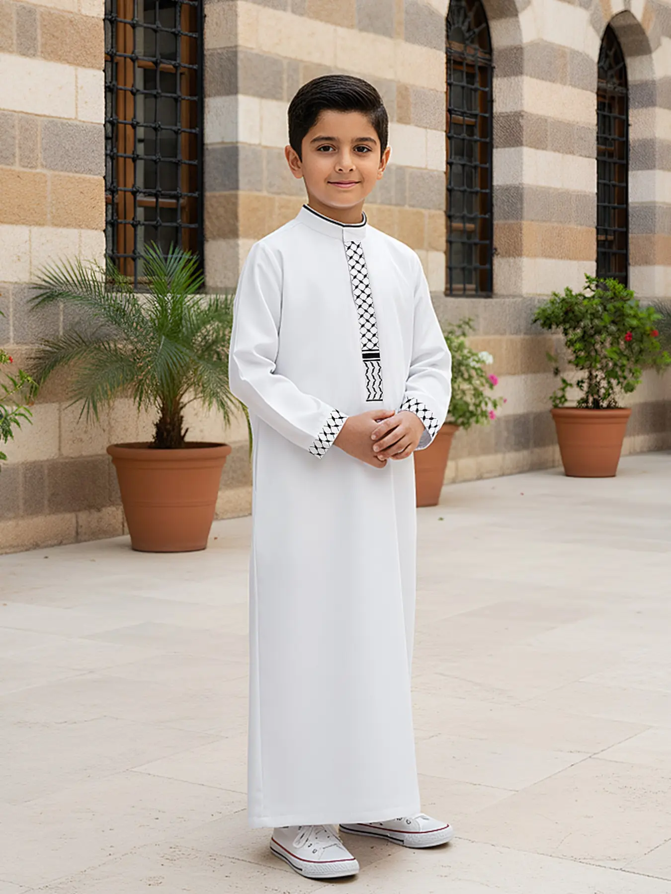 Muslim Boy Islamic Thobe Robe with Elegant Embroidery, Stand Collar Long Sleeve with Side Pockets, Suitable for Ages 8-12, Gift for Ramadan/eid/father's Day