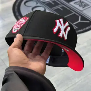 New Era NY Yankees Black Red Hat | MLB Official Licensed NY Cap Red Undervisor Side Patch Edition | High Crown Flat Brim Fitted Baseball Hat For Men & Women | Premium Urban Streetwear Collector Edition