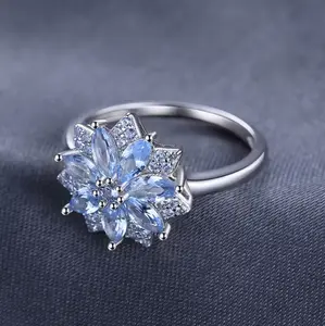 Exquisite 925 Sterling Silver Light Blue Spinel Flower Cocktail Ring (Size 6-8)