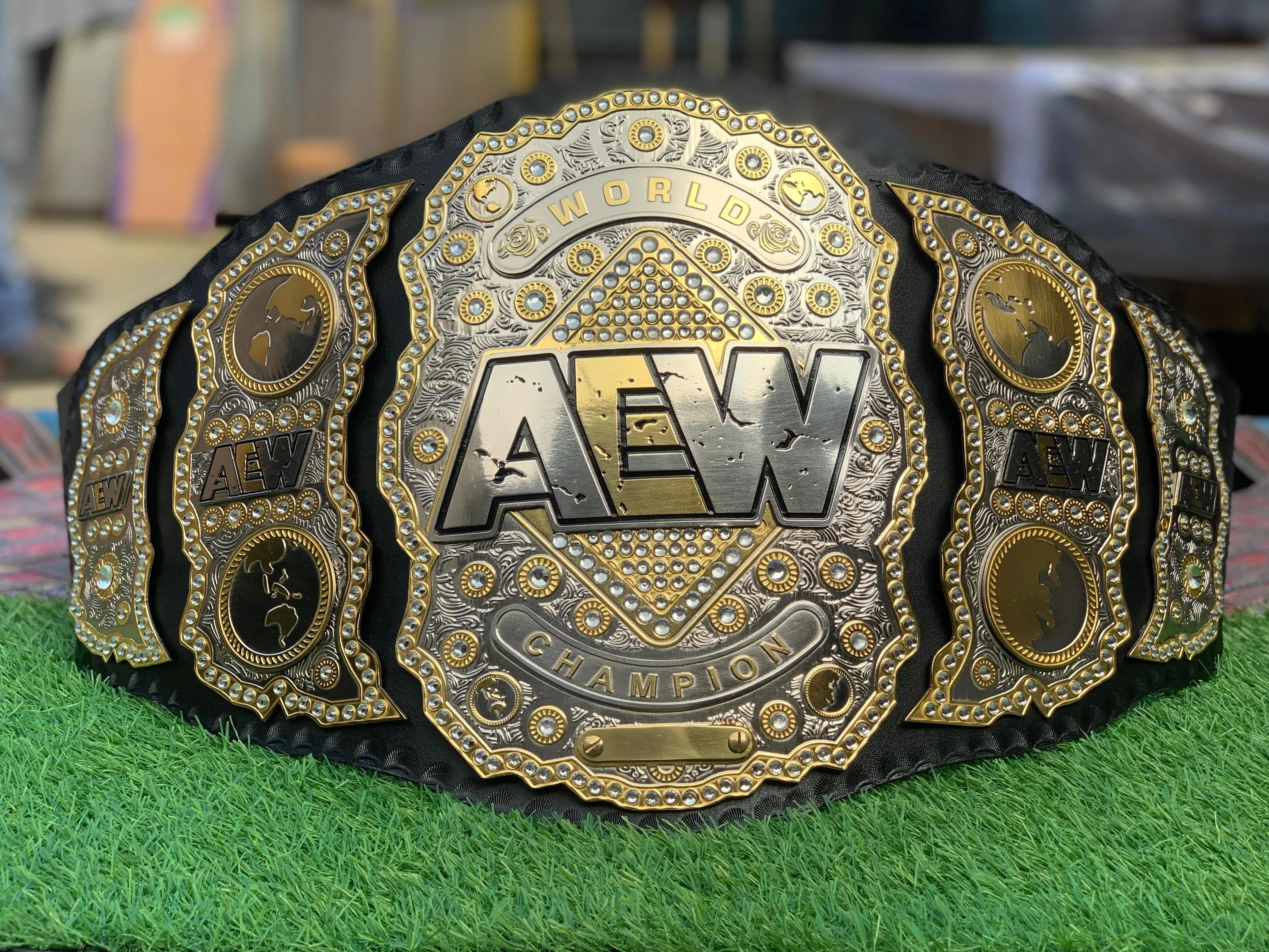 NEW AEW CHAMPIONSHIP REPLICA TITLE BELT 2MM BRASS NEW AEW CHAMPIONSHIP REPLICA TITLE BELT 2MM BRASS