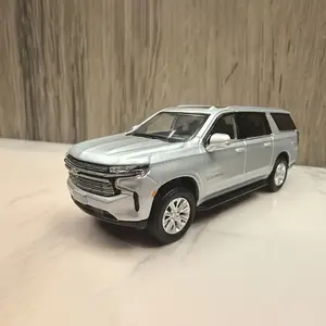 1pcs massdi 1:64 Scale Chevrolet Suburban Diecast Car Model, Classic Collectible Static Toy Vehicle, Perfect Gift for Car Enthusiasts