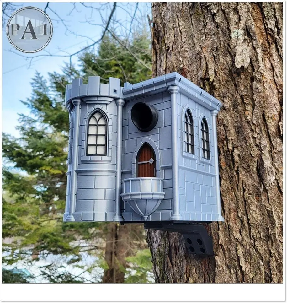The Castle Birdhouse, Pet Supplies - Bird Cages & Accessories for Outdoor Bird Nests