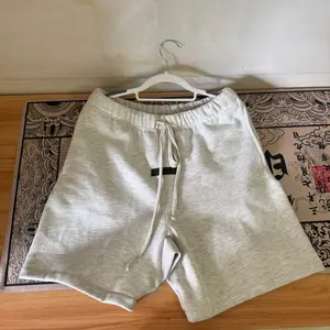 Men's Light Oatmeal Athleisure Shorts - Plain Essential Menswear, Stylish Layering Piece for Casual Tops, Versatile Sports & Outdoor Wear