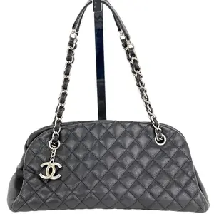 Pre-owned CHANEL Leather Shoulder Bags Just Mademoiselle Quilted Caviar Black Bowling Shoulder Bag