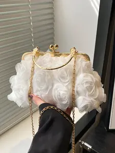 Fashionable  exquisite banquet style three-dimensional flower handbag, retro elegant handbag chain bag, multi-color selection versatile banquet bag, suitable for shopping, dating, afternoon tea, banquets, etc., Lightweight Puffy Handbag