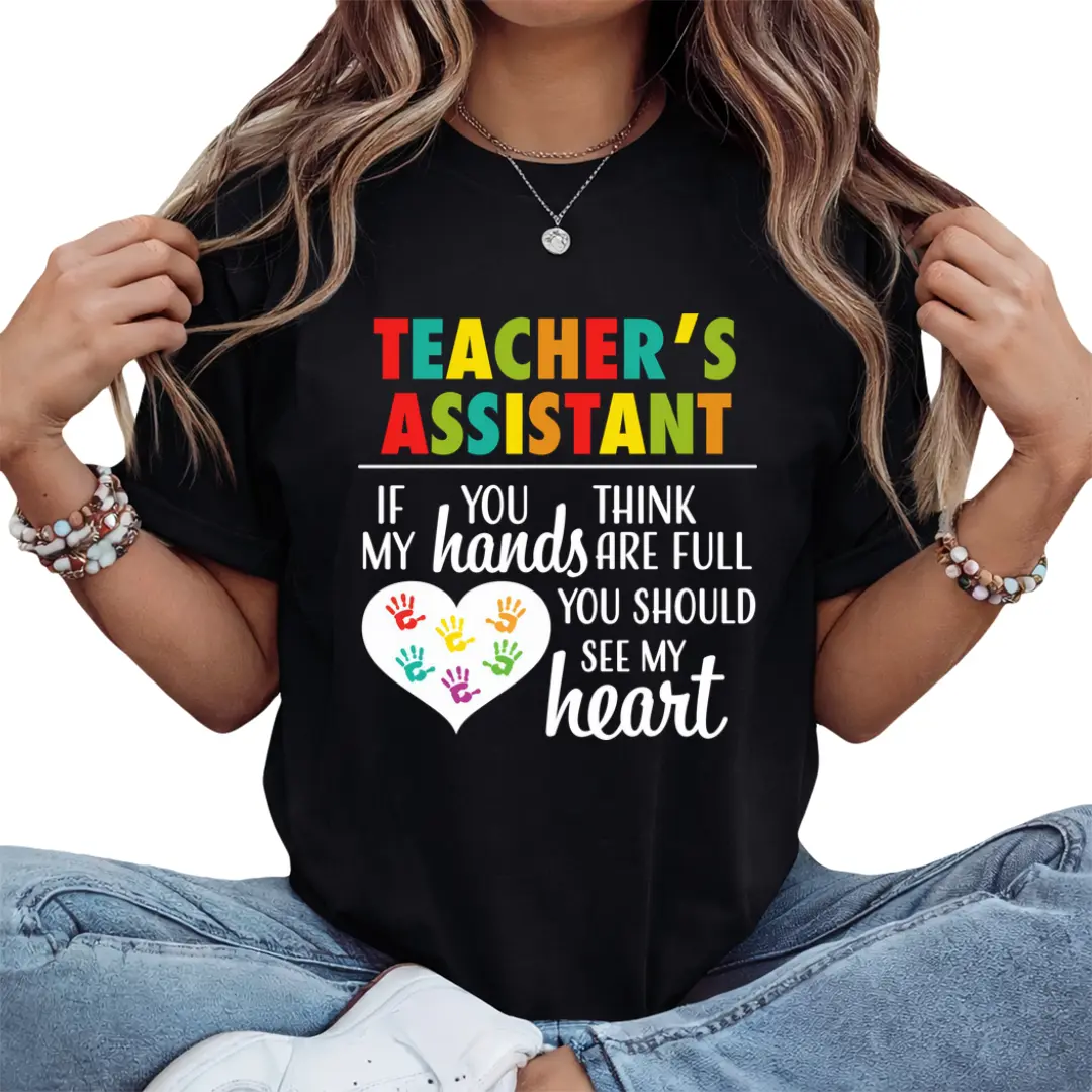 Women's & Unisex Teacher Assistant T-Shirt - Cute Heart & Handprint with "Teacher's Helper" Quote, Loose Fit Casual Black Tee, Educator Apparel Gift for, Staff - Machine Washable